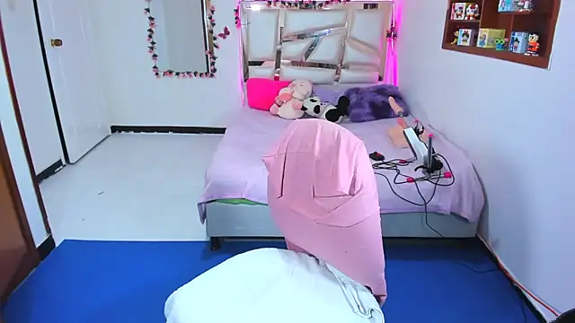 perlabeautiful online show from October 24, 2:07 am