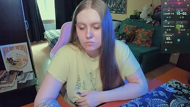 Alice Dreamgirl  online show from May 12, 12:34 pm