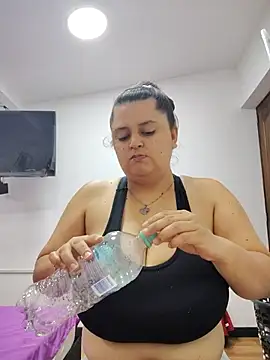 Miss balloonsmila online show from October 26, 4:19 am