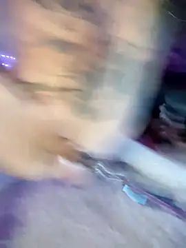 MommyMisfit online show from March 13, 8:15 am