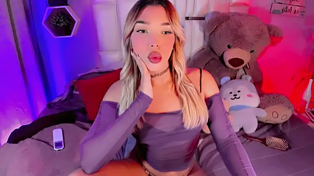 Aileen 18 online show from May 9, 6:48 am