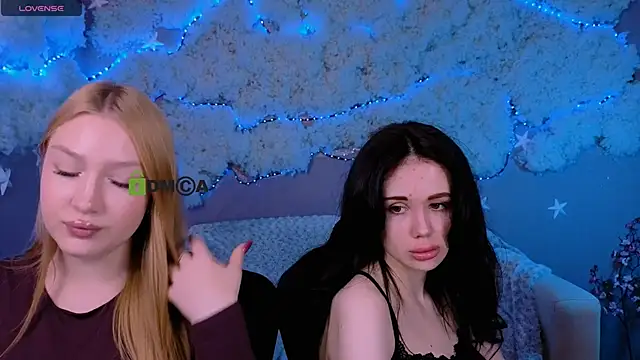 playful sophie online show from March 9, 8:45 pm