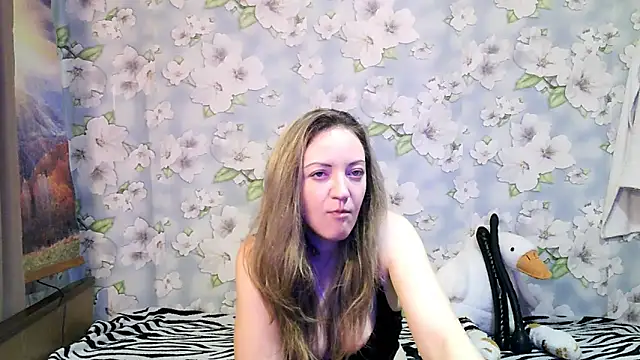 KattyLuuu online show from October 8, 9:08 pm