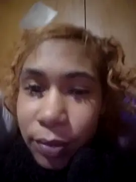 carmelbbyx22 online show from May 12, 11:44 pm