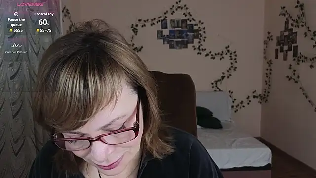 Miss Moren online show from November 13, 4:33 am