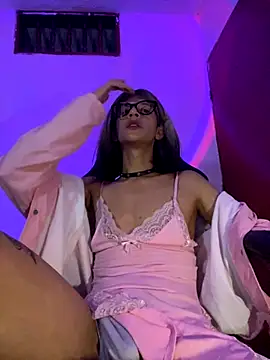 thalia dyson online show from September 20, 4:22 am