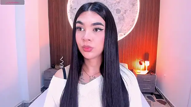 RoseCassie online show from May 4, 1:59 pm
