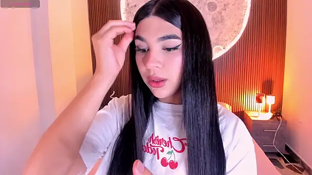 RoseCassie online show from May 3, 1:58 pm