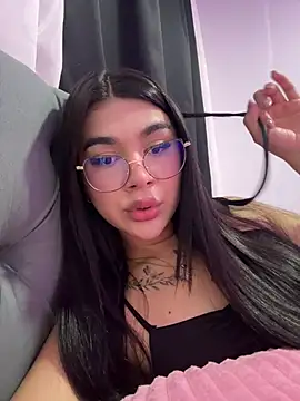 RoseCassie online show from May 24, 12:31 am