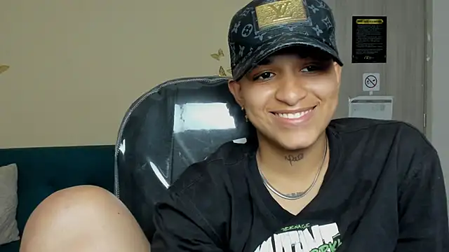 Dominick jones online show from November 5, 10:48 pm