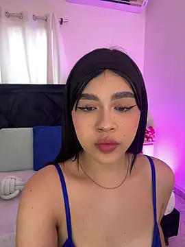 Lily Woodz online show from May 23, 7:34 pm