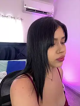 Lily Woodz online show from May 9, 7:16 pm