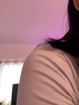 Lily Woodz online show from May 15, 7:16 pm