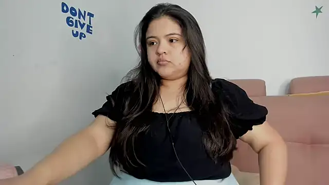 lizzie c online show from May 9, 11:29 pm