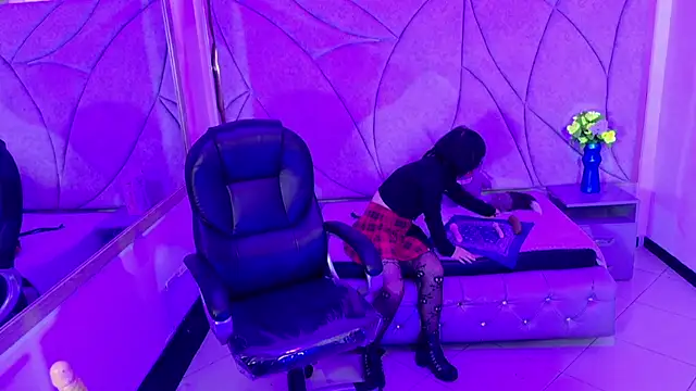 xbabymoonx online show from October 14, 8:44 pm