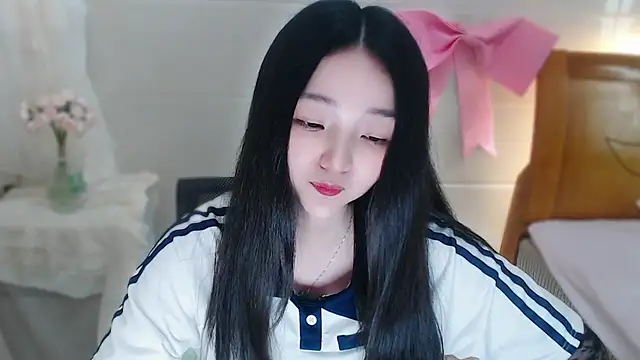 xiao-xiao-D online show from April 9, 6:19 am