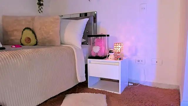 Alissonroses online show from October 31, 11:53 pm