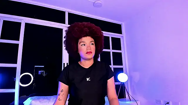 loladupont online show from May 16, 2:36 am