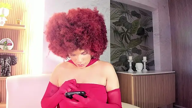 loladupont online show from May 18, 3:27 am