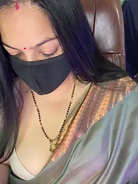 FlatVincy4 online show from November 24, 3:30 am