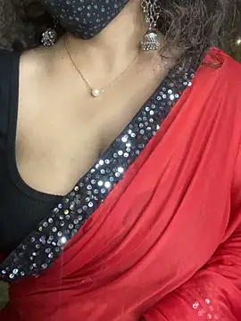 hot menka online show from November 3, 6:01 pm