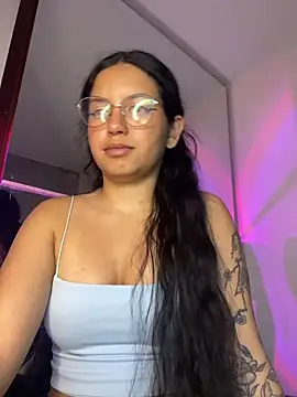 Rosita forever  online show from May 23, 10:30 pm