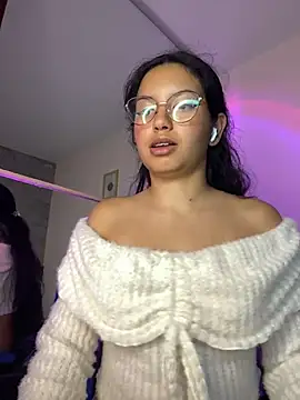 Rosita forever  online show from May 7, 9:07 pm
