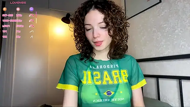 LilianGrindle online show from May 8, 7:38 pm