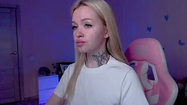 Naughty Mable online show from May 7, 1:21 am