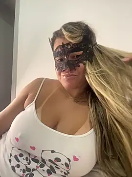 Casadadelicia26 online show from May 4, 3:54 am