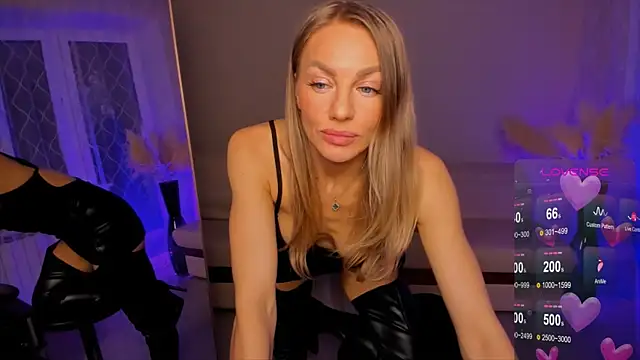 Oliva Candy online show from May 9, 7:49 pm