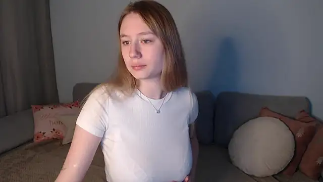 AdaDiore online show from October 31, 9:02 am