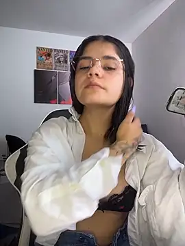 pretty angela1 online show from March 5, 2:02 pm