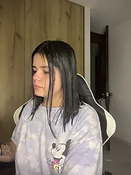 pretty angela1 online show from December 16, 1:55 am