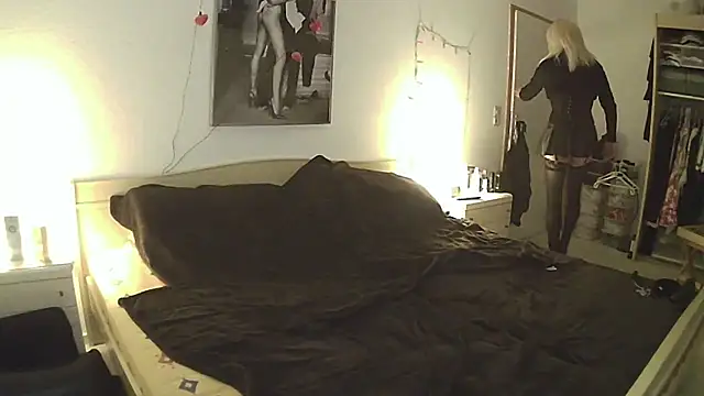 Sissy Miss online show from February 12, 6:20 pm