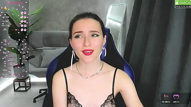 Snapshot of niki_cutes chatting on October 3, 9:03 am niki cutes online show from October 3, 9:03 am