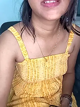 Snapshot of Hott-Rehana chatting on May 10, 6:32 pm Hott-Rehana online show from May 10, 6:32 pm