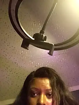 nia brownn online show from November 3, 3:10 am