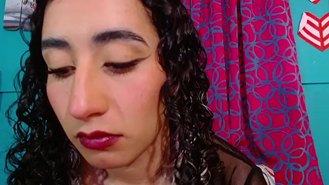 valerie mase online show from November 18, 8:32 pm