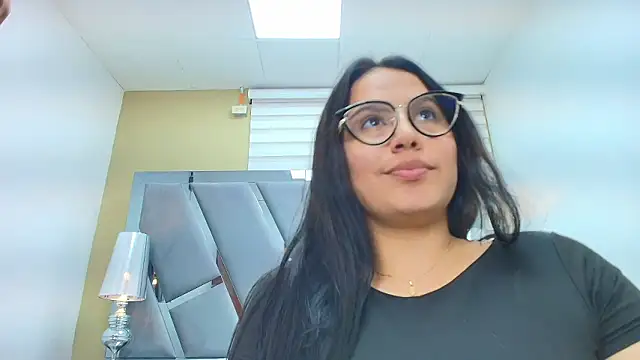 DAVID VICTORIAA online show from March 18, 1:27 pm