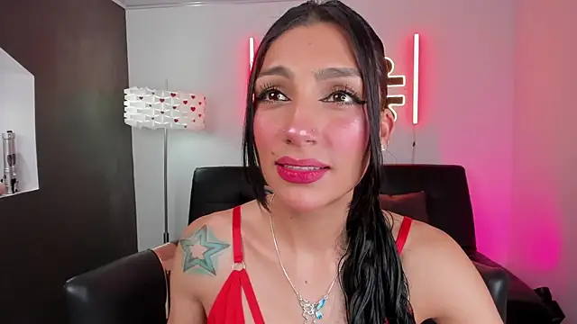miss   evangeline online show from May 25, 2:32 am