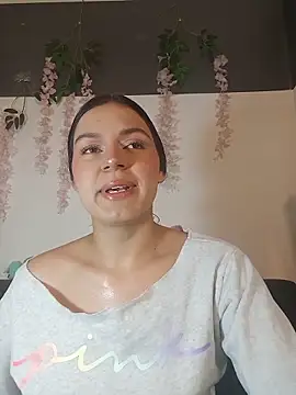 Danni shy online show from May 23, 11:25 pm