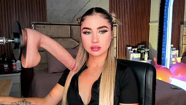 EmiilyHendriixx online show from September 26, 8:39 pm