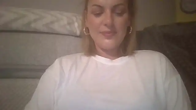 Gigi-Honey online show from September 19, 8:52 pm