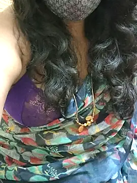 Snapshot of Rathi22 chatting on October 25, 2:35 pm Rathi22 online show from October 25, 2:35 pm