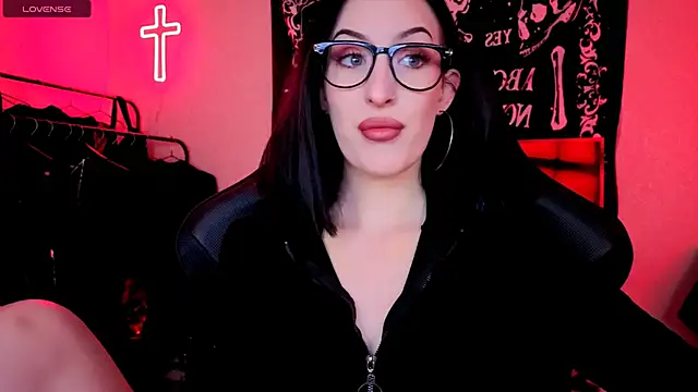 Miss Alice   online show from May 31, 3:01 am