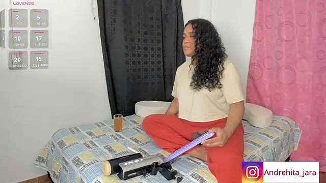 madisonbrunette online show from May 4, 2:26 am