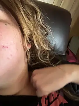 mamifresita online show from March 27, 7:58 pm