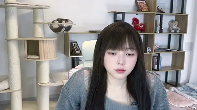 Chenjing0 online show from May 9, 12:18 pm