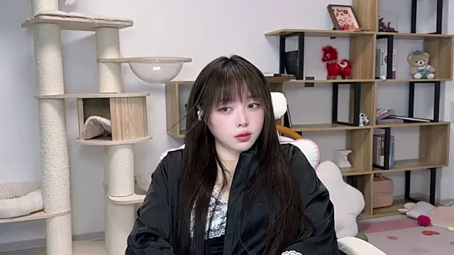 Chenjing0 online show from May 23, 12:47 pm